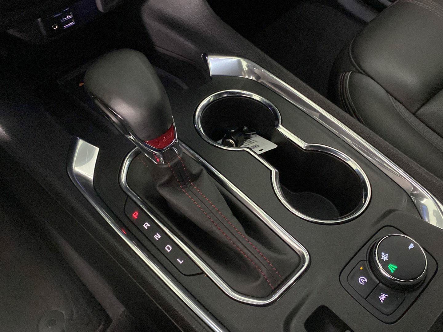 Certified 2023 Chevrolet Traverse RS FWD image 17