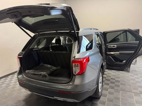 Used 2023 Ford Explorer XLT w/ Equipment Group 202A image 24