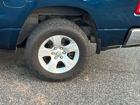 Used 2021 RAM 1500 Lone Star image 12