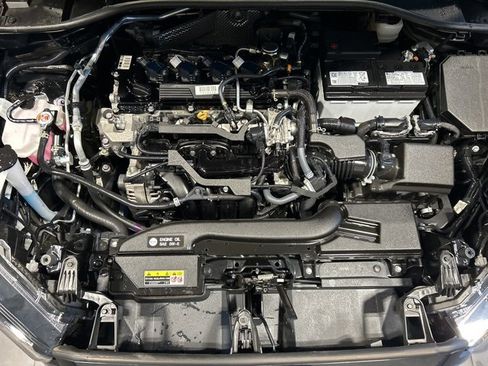 Used 2024 Toyota Corolla Cross LE image 39