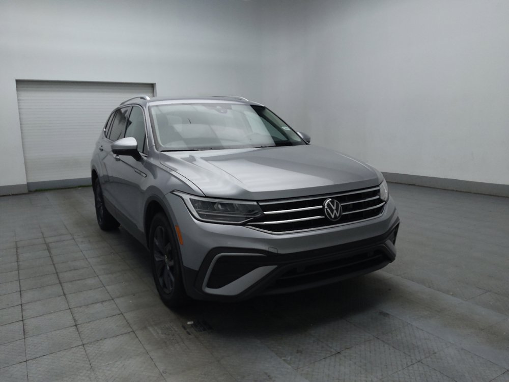 Used 2024 Volkswagen Tiguan SE FWD image 13