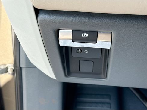 Used 2022 Land Rover Defender 110 XS Edition image 36