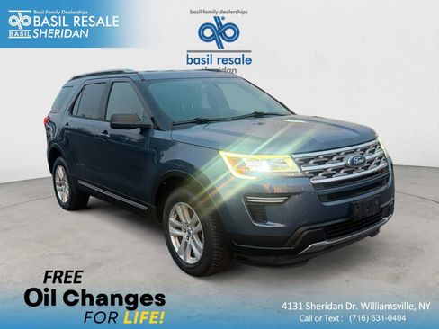 Used 2018 Ford Explorer XLT AWD/4WD image 1