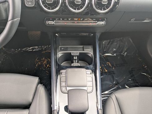 Certified 2022 Mercedes-Benz GLA 250 4MATIC w/ Premium Package Lite image 6