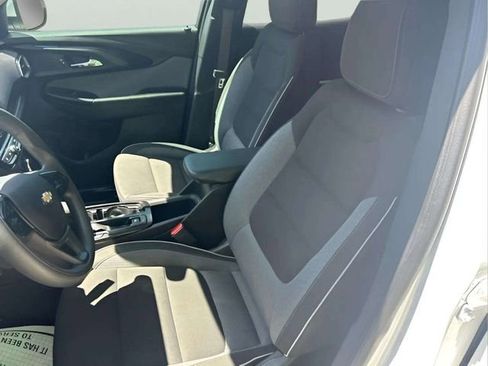 Used 2023 Chevrolet TrailBlazer LT w/ Convenience Package FWD image 7