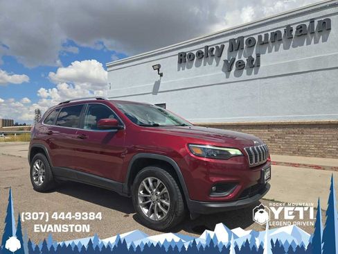 Used 2020 Jeep Cherokee Latitude Plus w/ Comfort/Convenience Group AWD/4WD image 1