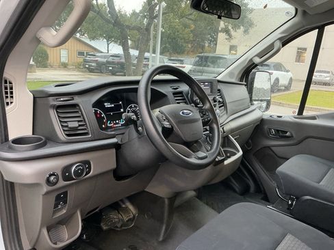 Used 2024 Ford Transit 250 Low Roof w/ Exterior Upgrade Package image 19