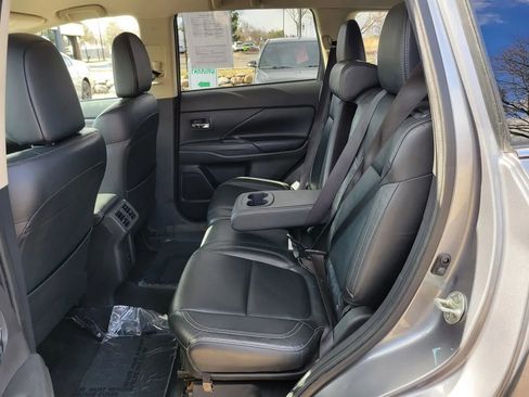 Used 2020 Mitsubishi Outlander SEL image 4