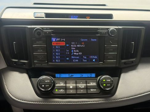 Used 2013 Toyota RAV4 XLE FWD image 12