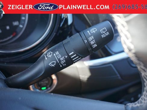 Used 2023 Buick Encore GX Essence w/ Experience Buick Package AWD/4WD image 28