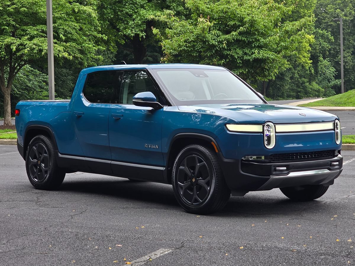 Used 2023 Rivian R1T Adventure Dual AWD/4WD image 9
