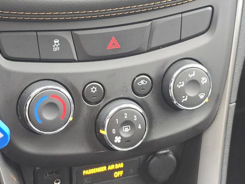 Used 2021 Chevrolet Trax LS w/ Tint and Cruise Package image 21