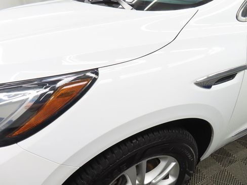 Used 2019 Buick Enclave Essence image 43