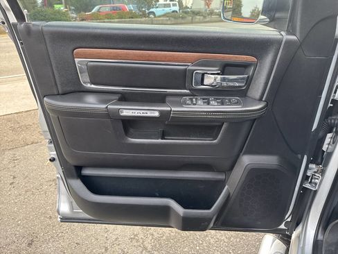 Used 2017 RAM 3500 Laramie w/ Convenience Group image 23