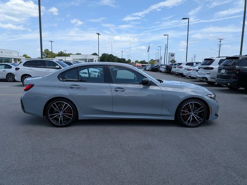 Used 2023 BMW 330i Sedan w/ M Sport Package RWD image 2