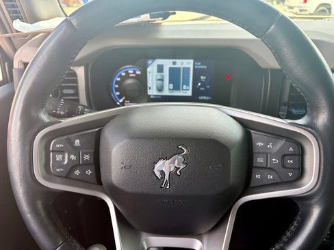 Used 2022 Ford Bronco Wildtrak AWD/4WD image 15