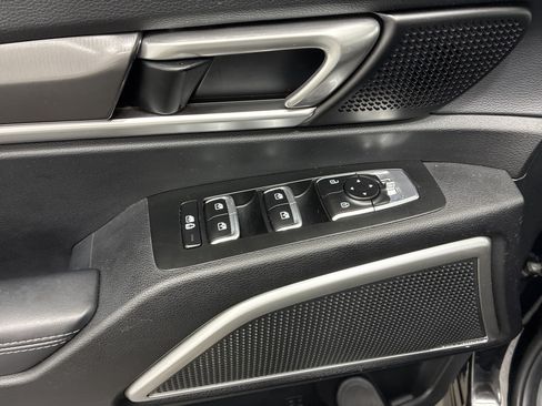 Certified 2023 Kia Telluride S w/ S Sunroof Package AWD/4WD image 17
