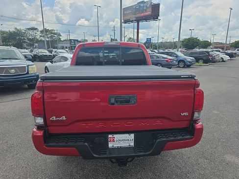 Certified 2021 Toyota Tacoma SR AWD/4WD image 5