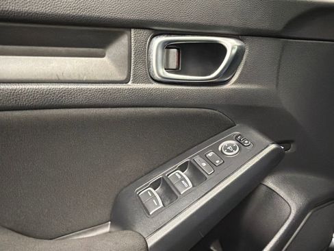 Used 2023 Honda Civic Sport image 30