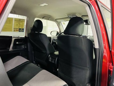 Used 2020 Toyota 4Runner SR5 image 28