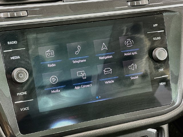 Certified 2024 Volkswagen Tiguan SE AWD/4WD image 15