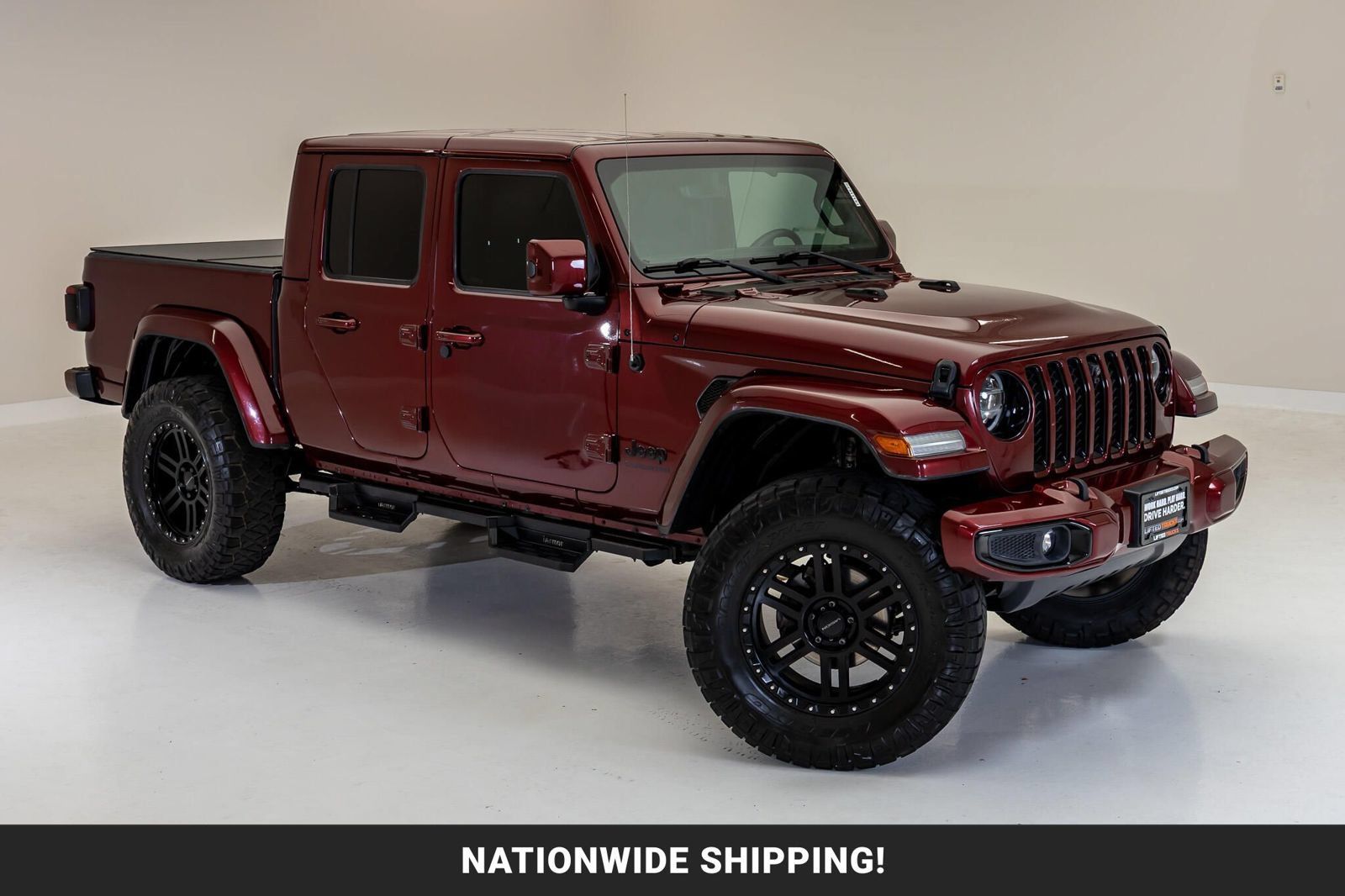Used 2021 Jeep Gladiator Overland AWD/4WD image 1