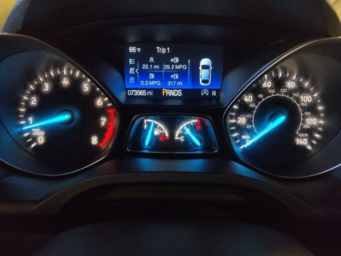 Used 2018 Ford Escape Titanium image 23