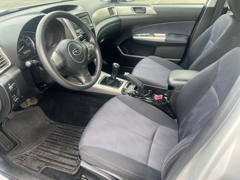 Used 2010 Subaru Forester 2.5X AWD/4WD image 5
