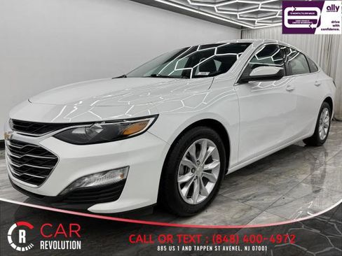 Used 2024 Chevrolet Malibu LT image 3