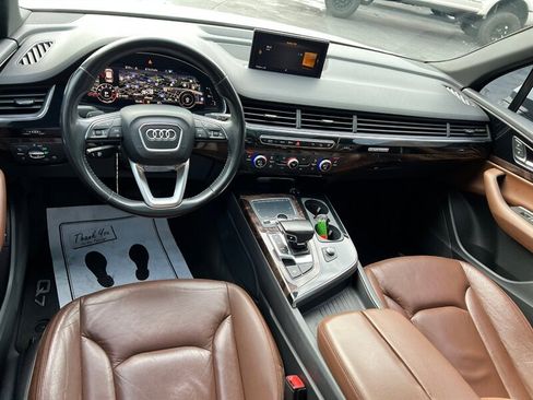 Used 2017 Audi Q7 3.0T Premium Plus w/ Premium Plus Package image 24