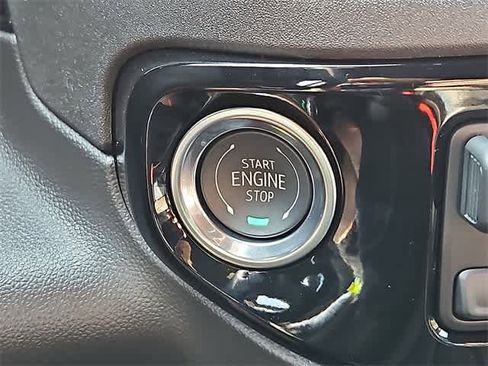 New 2025 Chevrolet Silverado 1500 ZR2 w/ Technology Package image 17