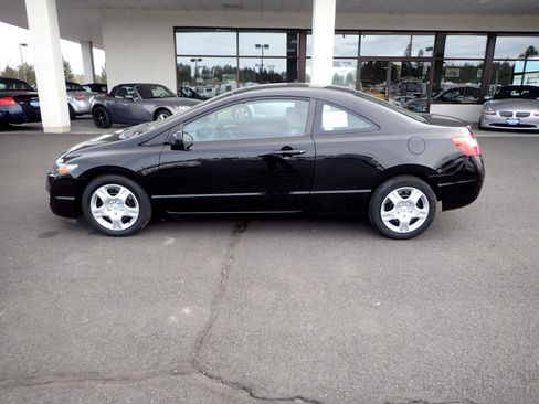 Used 2009 Honda Civic LX image 2