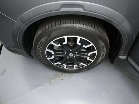 Used 2020 Nissan Pathfinder SL AWD/4WD image 39