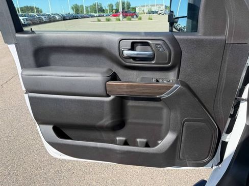 Used 2024 Chevrolet Silverado 3500 LT w/ Convenience Package AWD/4WD image 17