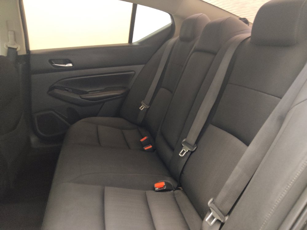 Used 2021 Nissan Altima 2.5 SV FWD image 18