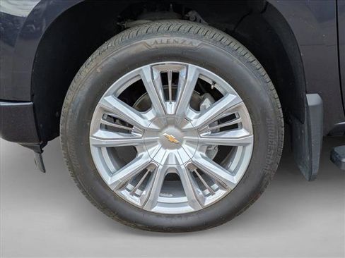 Used 2023 Chevrolet Silverado 1500 High Country w/ High Country Premium Package image 10