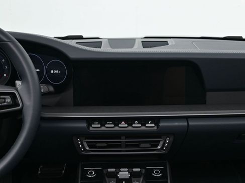 Certified 2024 Porsche 911 Carrera image 9