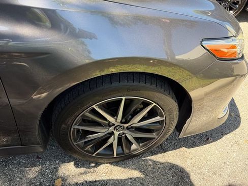 Used 2022 Toyota Camry XLE FWD image 15