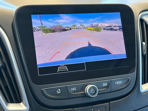 Used 2024 Chevrolet Malibu LT image 18