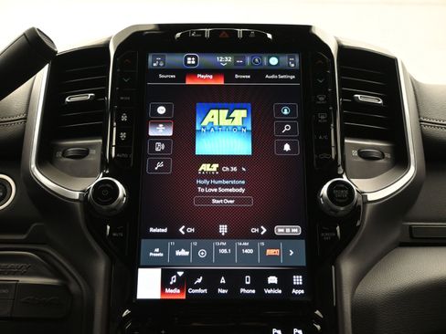 Used 2023 RAM 2500 Laramie image 29