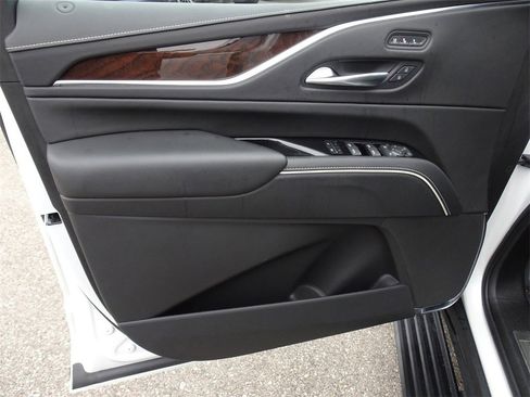 Certified 2023 Cadillac Escalade ESV Sport Platinum w/ LPO, ONYX Package image 13