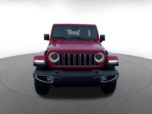 Used 2025 Jeep Wrangler Unlimited Sahara AWD/4WD image 3