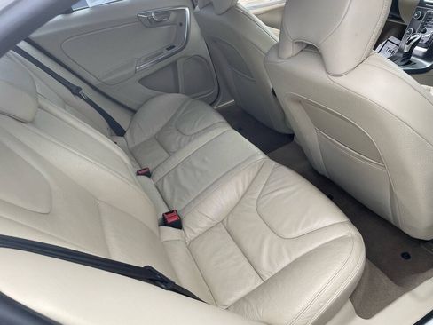 Used 2014 Volvo S60 T5 FWD image 36