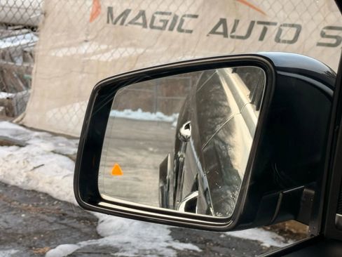 Used 2014 Mercedes-Benz GL 550 4MATIC image 36