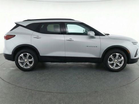 Used 2025 Chevrolet Blazer LT image 11