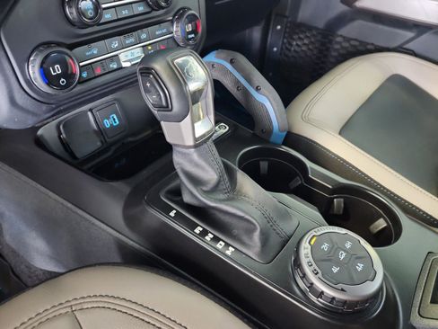 Used 2023 Ford Bronco Wildtrak image 33