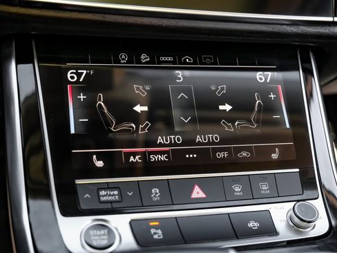 Used 2021 Audi Q7 3.0T Premium w/ Convenience Package image 28