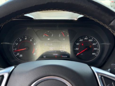 Used 2020 Chevrolet Camaro LT RWD image 25