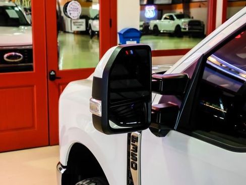 Used 2023 Ford F350 Lariat w/ Lariat Ultimate Package AWD/4WD image 45