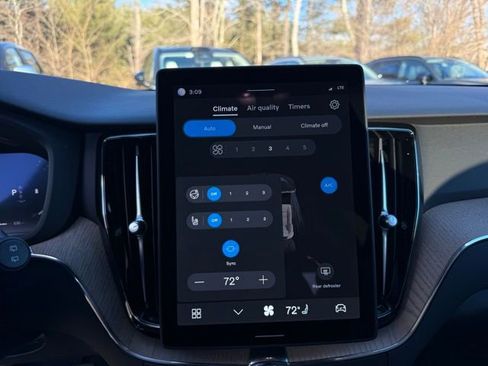 New 2026 Volvo XC60 B5 Plus w/ Protection Package Premier image 24